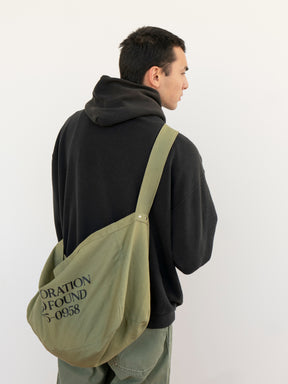 CANVAS SLING BAG