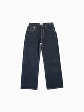 SELVEDGE SIGNATURE DENIM JEANS